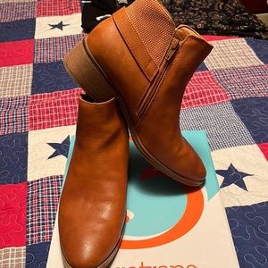 Brown ankle boots